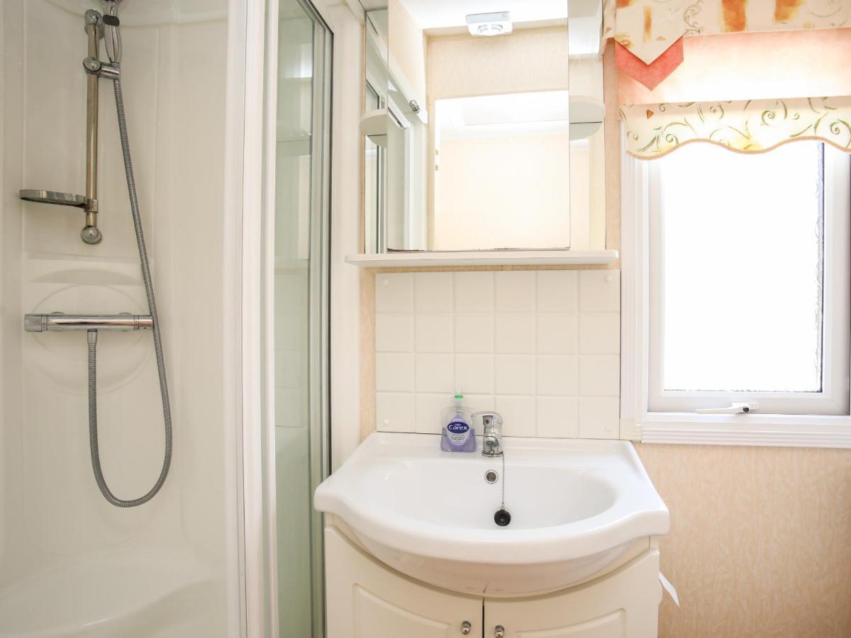 Bryn Hyfryd Caravan Penrhos-Lligwy Экстерьер фото